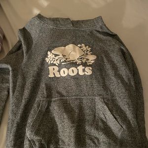 Roots sweatshirt